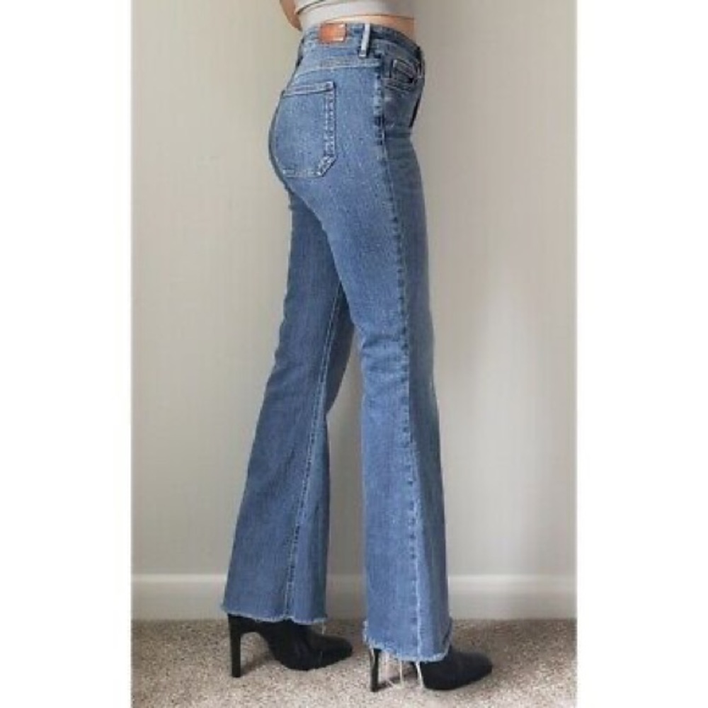 *NWOT MIH Jeans- High Rise-Kick Flare- SZ 28